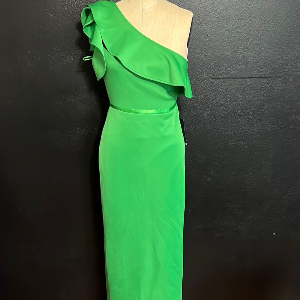 NWT Dress in emerald size 6